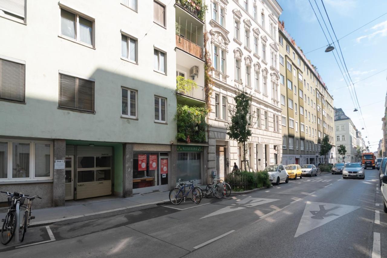 Absolute Ruhelage Im Zentrum Mit Parkplatz Apartment Vienna Exterior photo
