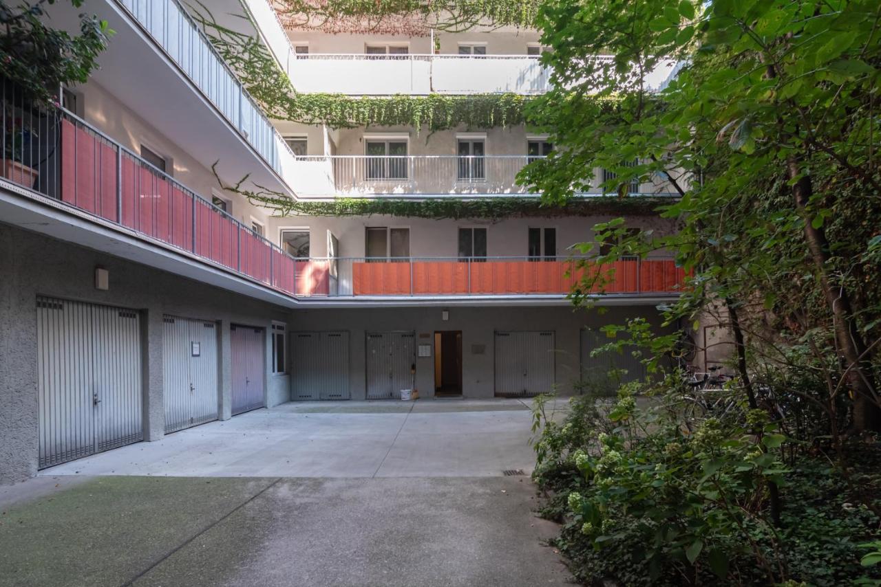 Absolute Ruhelage Im Zentrum Mit Parkplatz Apartment Vienna Exterior photo