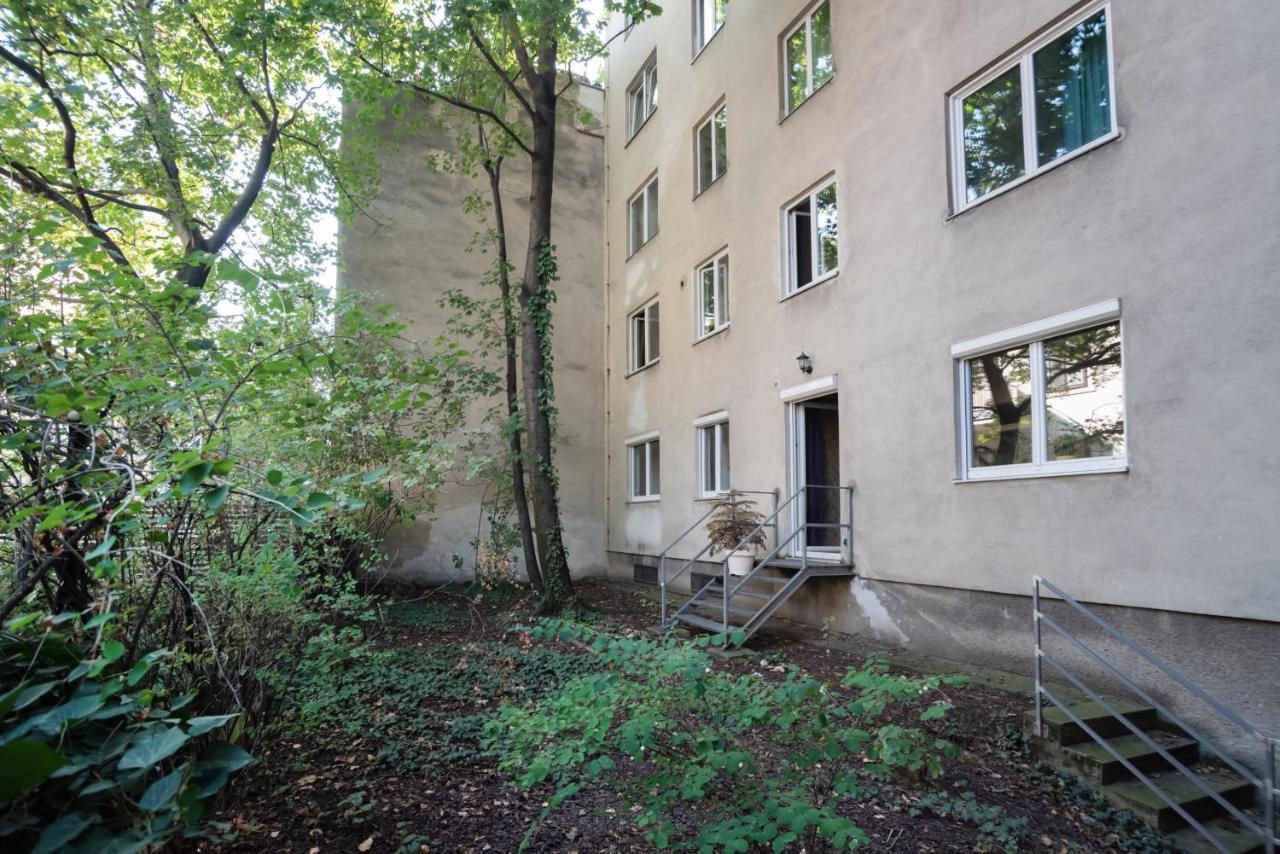 Absolute Ruhelage Im Zentrum Mit Parkplatz Apartment Vienna Exterior photo